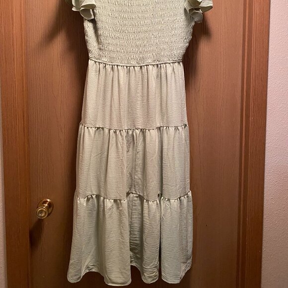 Perch by Blu Pepper Plus Flutter Sleeve Sage Midi Dress Wedding Guest - Picture 5 of 5